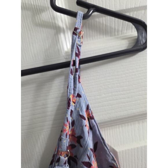 Angie Women's Blue Floral Twist Front Peekaboo Cutout Tank Top Smock Back Small - Picture 8 of 8